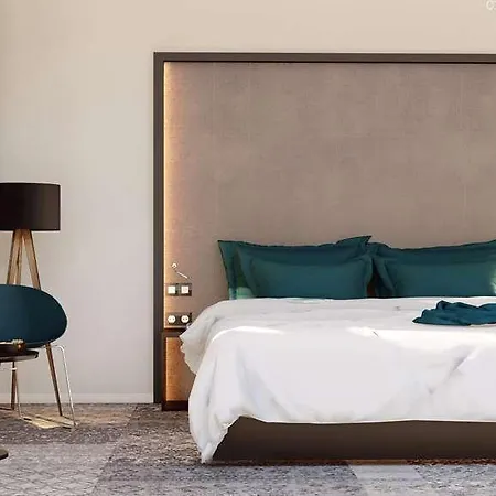 Der Valk Hotel 4*