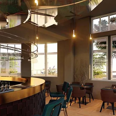 Hotel Der Valk 4*